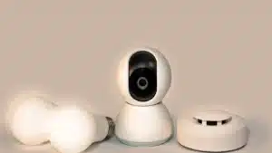 Objets connectés et équipements de sécurité pour protéger une maison