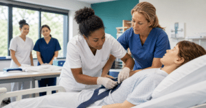 Formation aide-soignante : institut de formation et apprentissage des soins